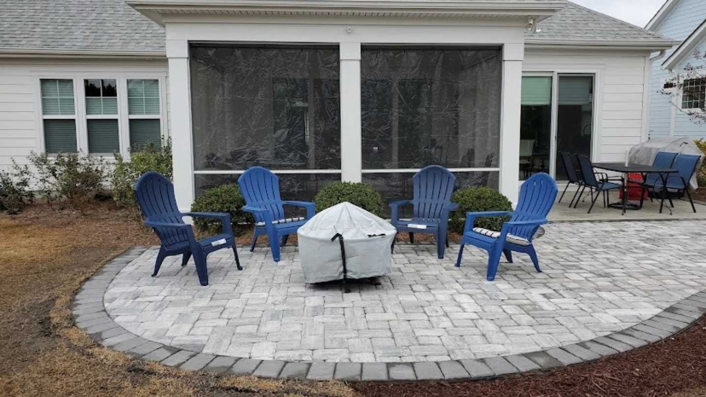 Curved Paver Patio